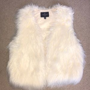 White AEO fur vest